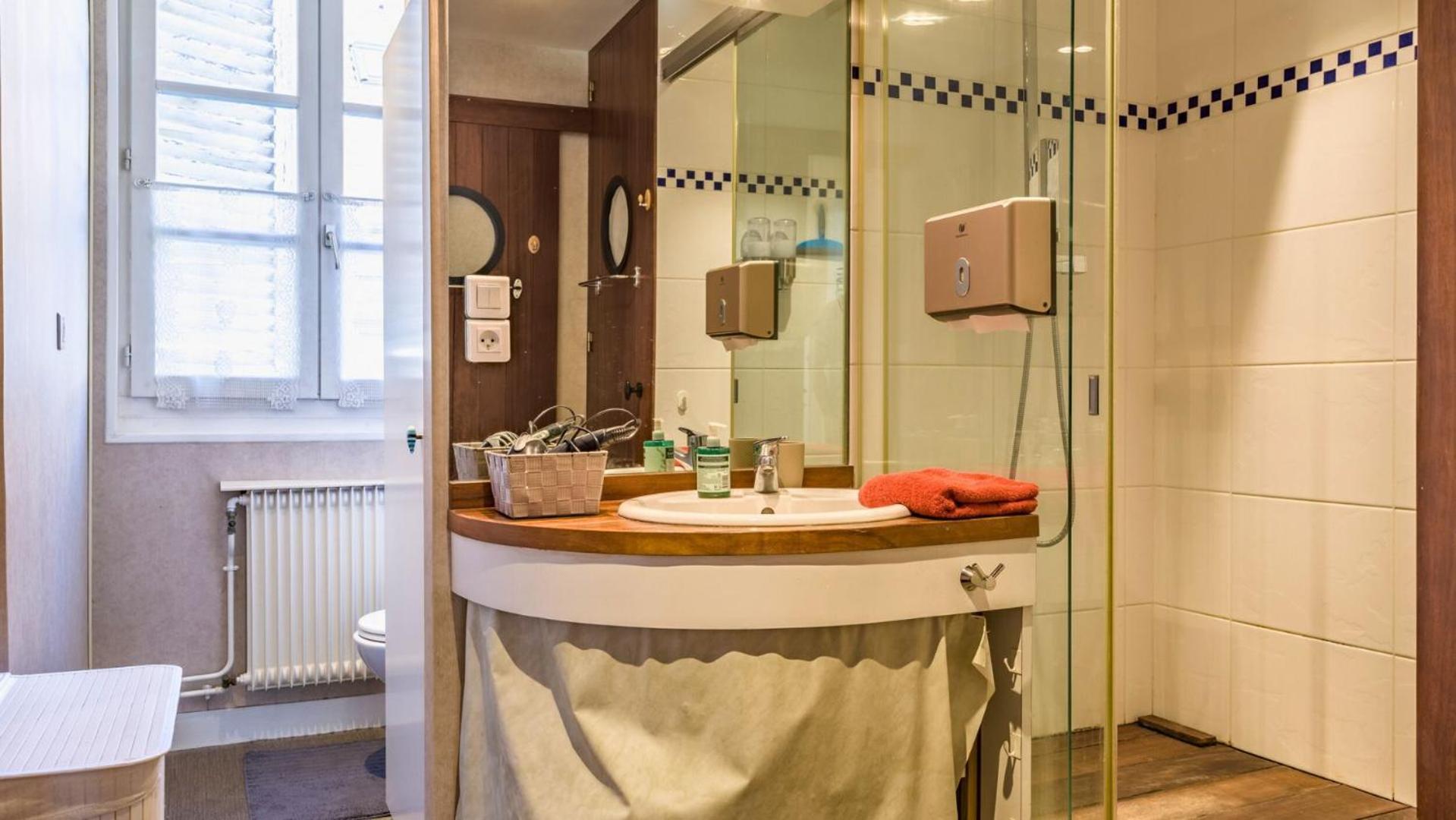 Chambre Privee Confort Charme Hypercentre Chez L'Habitant Troyes Eksteriør billede